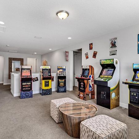 Spacious 8 Bdr Family Home With Arcades And Free Pool Heat Orlando Extérieur photo