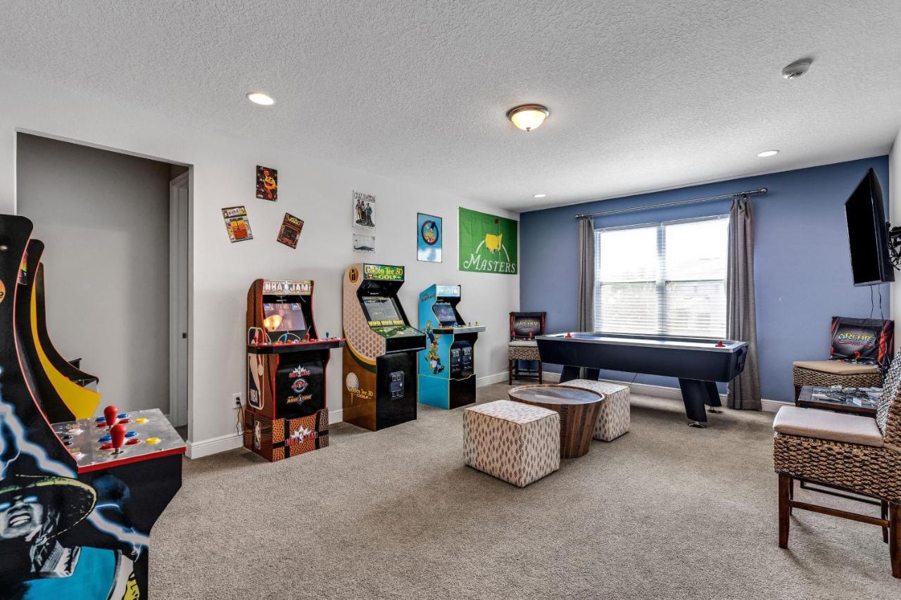 Spacious 8 Bdr Family Home With Arcades And Free Pool Heat Orlando Extérieur photo